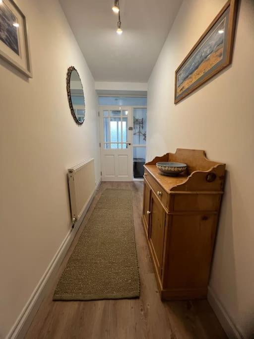 Self-Contained Ensuite Double Or Twin Bedroom In Pentir Bangor  Zewnętrze zdjęcie